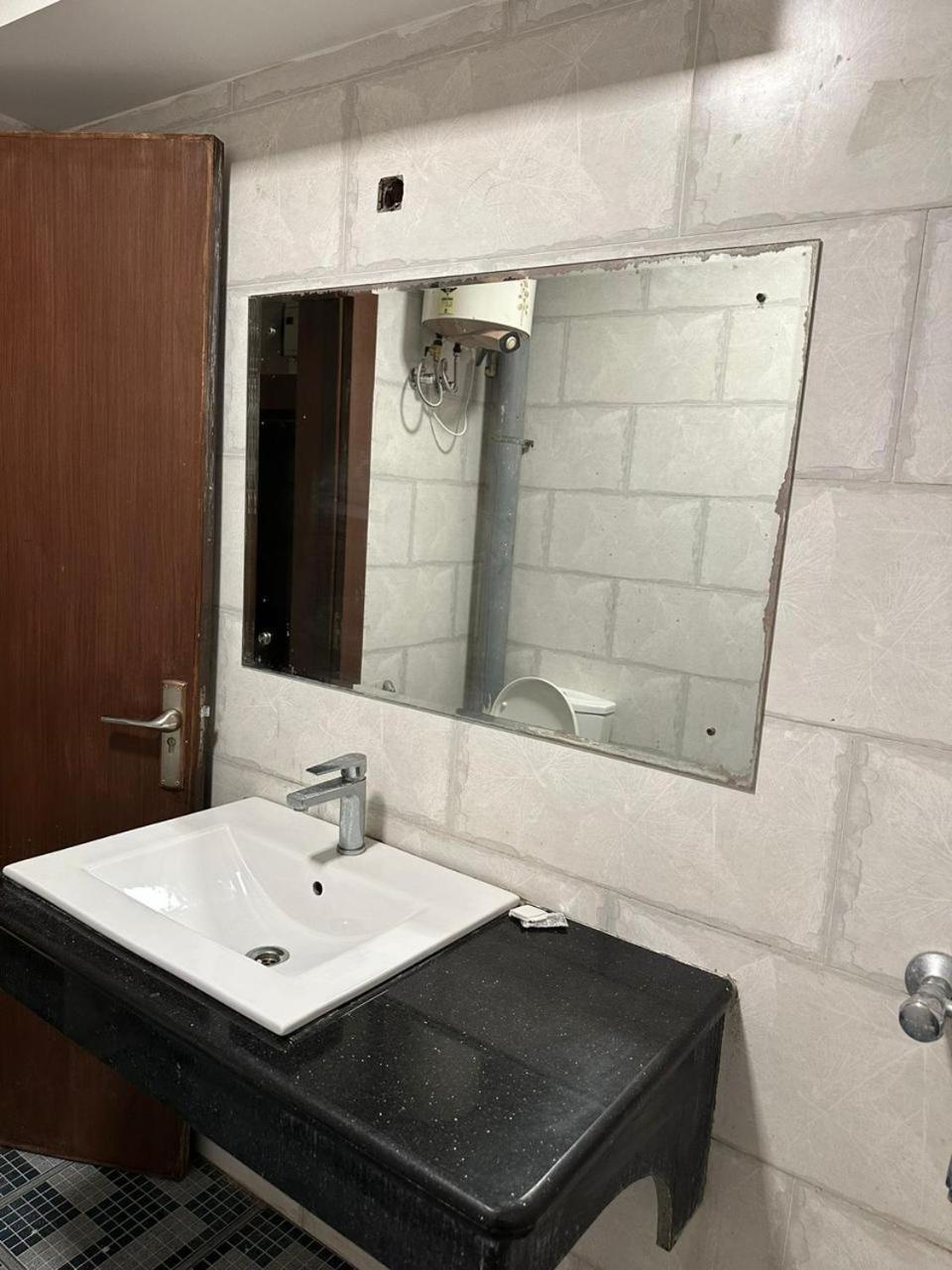 Amenda Plaza Aerocity Delhi 4*
